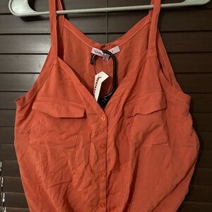New Crave Fame Orange Buttoned Sleeveless Tank Top